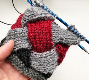 Holli Yeoh: Entrelac in the Round