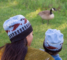 Load image into Gallery viewer, A mom and a daughter wearing Little Goose Tuques
